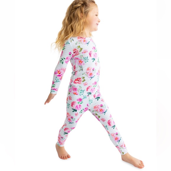 Posh Peanut Karina Long Sleeve Pajamas - Picture 5 of 15